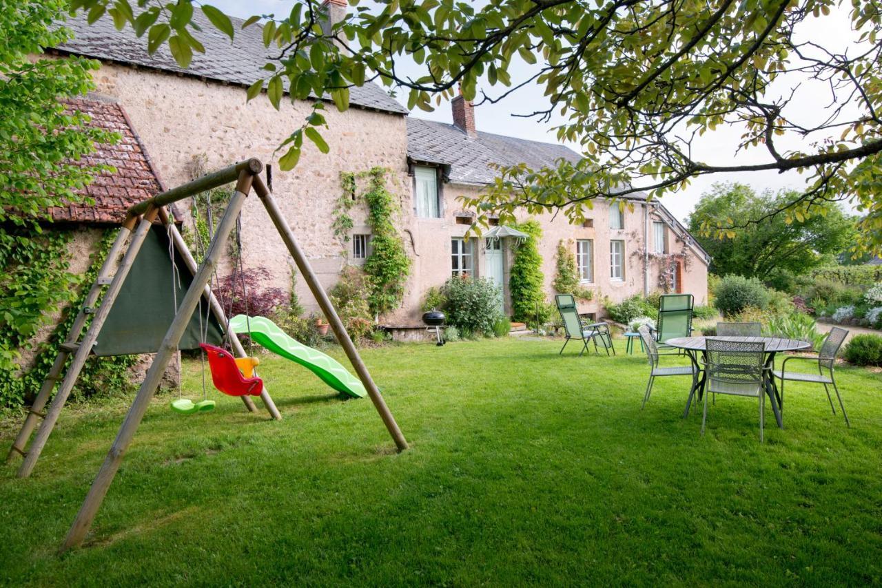 Maison de vacances Les Mésanges, à Ménessaire Esterno foto